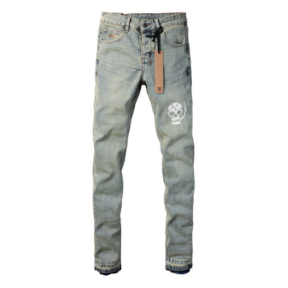 Jean bleu clair moderne avec détail artistique de crâne fumant 3028 